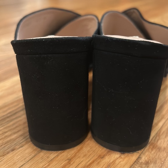 Stuart Weitzman Suede fabric in great condition Stuart Weitzman sandals in black - Picture 5 of 8